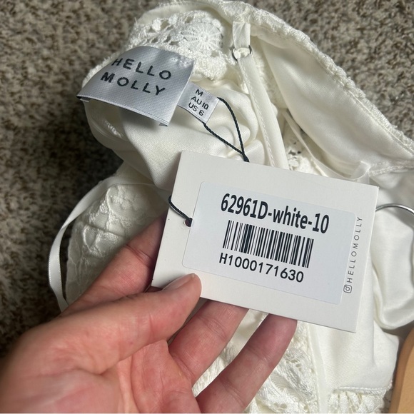 NWT Hello Molly White Sheath Mini Dress V-Neck Flutter Lace Bachelorette Bridal - Picture 12 of 14